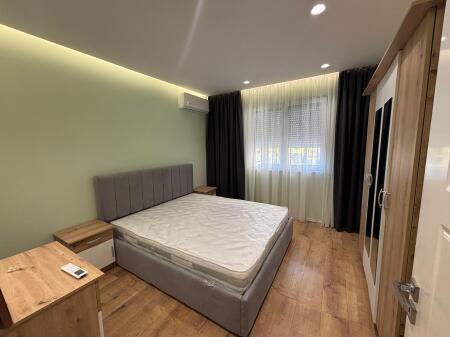 Affittasi Appartamento 2+1+1 con Balcone