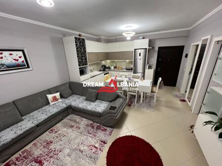 Apartament 1+1 me qera ne Fresk prane Restorant Qesarakes ne Tirane ID (42111237)