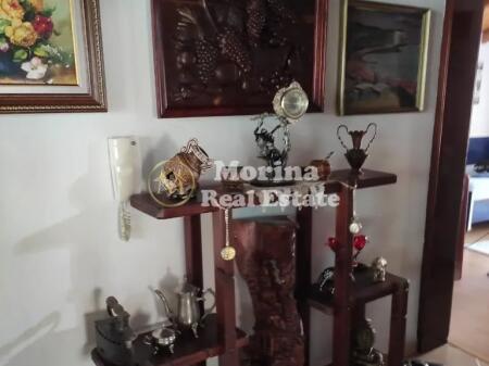 Shitet Vile 4 kateshe, te Rruga Hoxha Tahsim, 1000000 Euro