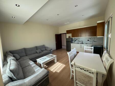 Appartamento 2+1 in affitto – Vilat Amerikane 550 EURO