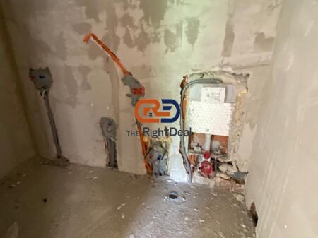Tek 5 Maji,Shitet Apartament 3+1+2 Ne Ndertim Te Ri!!