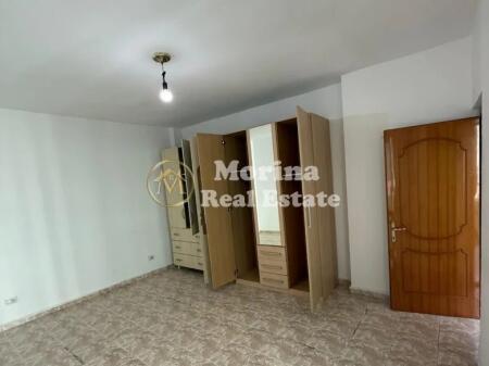 Sale, Apartment 3+1, at Komuna e Parisit, Price 248000 Euro
