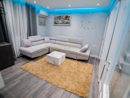 PRIVATE INVESTED HOUSE FOR RENT, 21 DECEMBER 600 € /Month