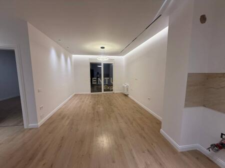 APPARTAMENTO 2+1+2 IN AFFITTO NEL COMPLESSO STAR! 600 € /Mese