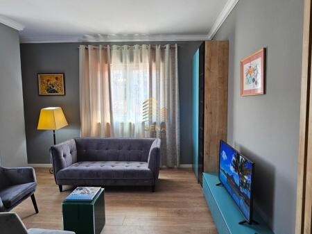 Affitto, Appartamento 1+1+Blk, Pazari i Ri, 65.000 ALL/Mese