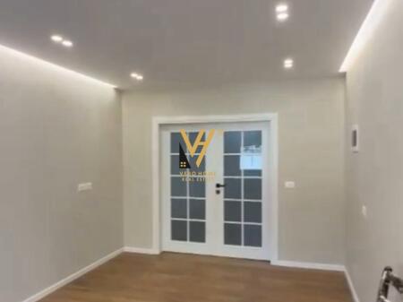 BUSINESS PREMISES 45 M2 FOR RENT ON ELBASAN STREET 650 EURO
