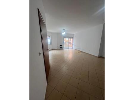 In vendita, Appartamento 3+1+2, Via del Tesoro, Fresk, Tirana.