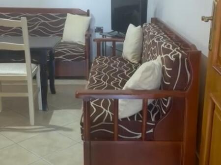 Appartamento 1+1 in affitto, via Siri Kodra vicino all'hotel Meridian  Prezzo: 400 mila leke