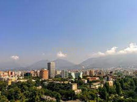 Appartamento 2+1 in vendita con una superficie di 130 m2 a prezzo d'occasione 128.000 euro 128.000 €