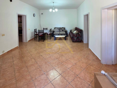 Appartamento in Affitto – Durrës, Quartiere 13