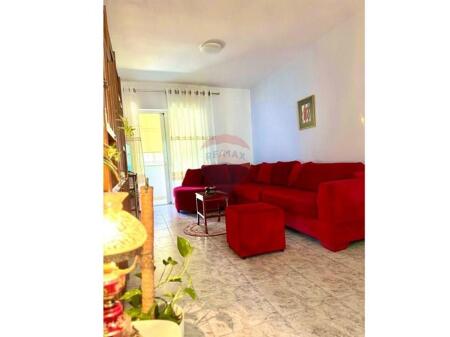 Appartamento 2+1+2+ balcone in affitto nel centro di Tirana !
