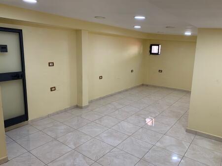 UFFICIO IN AFFITTO 30 M2 VIA DI DURRES 420 EURO