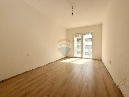 Apartament ne shitje 2+1 tek Rez. Aura!