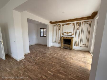 🌿 Villa in Affitto – vicino alla Scuola Unita, Tirana