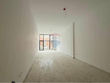 LOCALE UFFICIO IN AFFITTO IN VIA KAVAJES