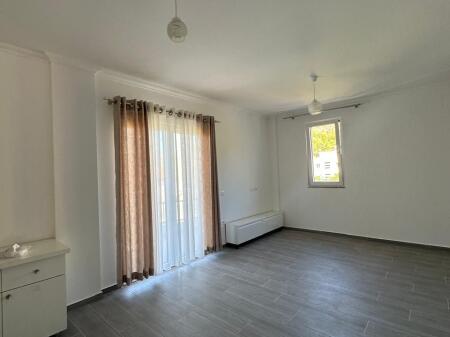 Luxury Villa for Rent in Kombinat
