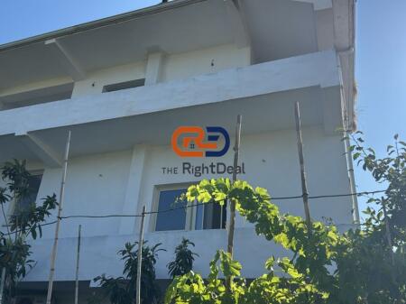 In Neighborhood No.13 Beach Durres, Individual 3-Story Villa + Attic for Sale !!!