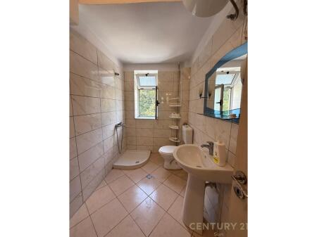 Appartamento 2+1 In Affitto a Myslym Shyri, Tirana - 500€ | 70 m²