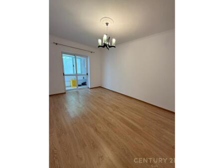 Appartamento 2+1 in Affitto a Myslym Shyri, Tirana - 500€ | 70 m²