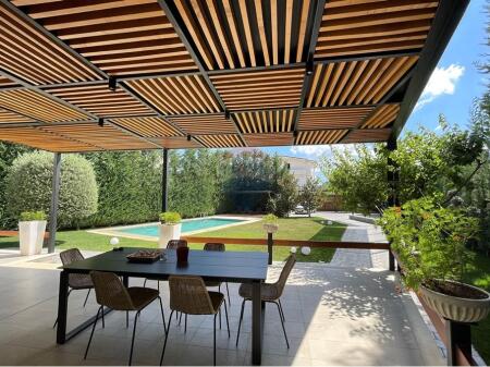 A super luxury individual villa is for rent near TEG!