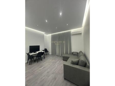 Apartament 1+1 PRANE STADIUMIT AIR ALBANIA PER QIRA !