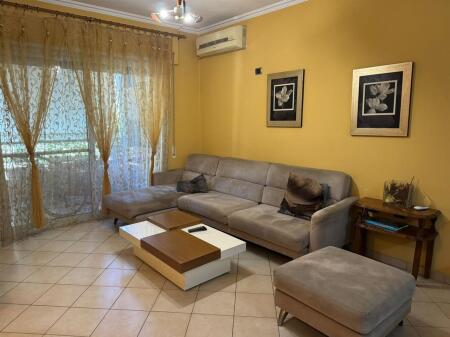 Apartament 1+1 ne Komun Prane Krisatalit