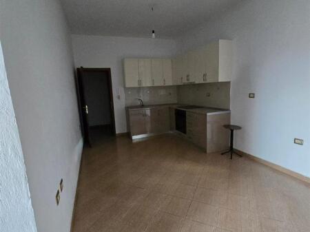 APARTMENT 1+1. 23000 LEKE.MISTO MAME.