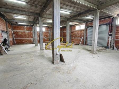 WAREHOUSE FOR RENT 200 M2 SAUK 130,000 LEKE