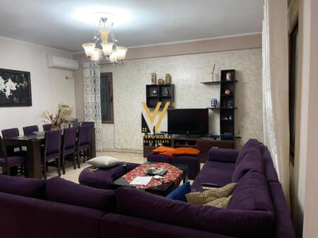 JEPET APARTAMENT 3+1+2+BLK ME QIRA TEK FABRIKA E MIELLIT 650 EURO