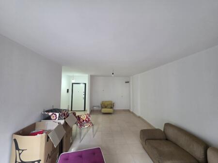 5 Maji Jepet Apartament 3+1+2 Me Qera Bosh