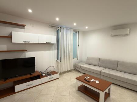AFFITTASI CASA PRIVATA 1+1, SUP. 80M². CASA SOLO 1 PIANO   EX CAMPO DI AVIAZIONE