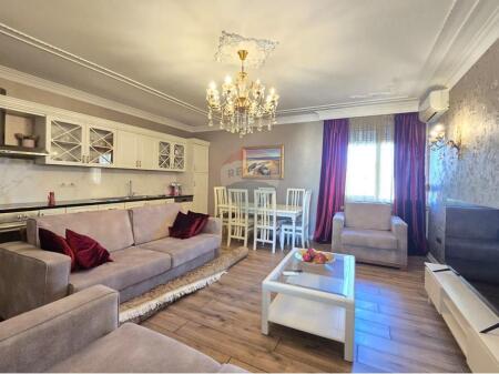 Apartament 2+1 në shitje ne Bllok !