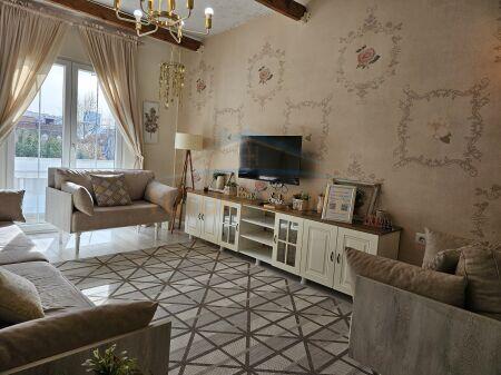 Shitet, Apartament 2+1+2, Rr.Siri Kodra, Tirane.