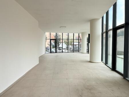 Locale Commerciale in Affitto – Golden Tower, Via Mine Peza