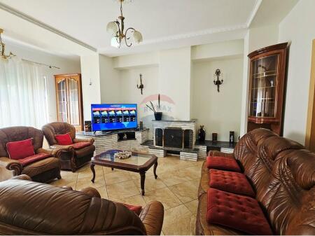 Apartament 2 +1 me qira prane Shkolles se Baletit!