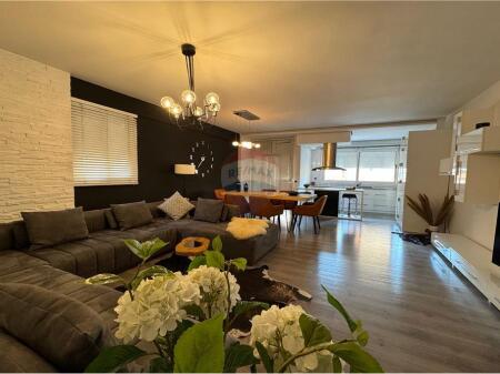 LUXURY APARTMENT FOR RENT ---PARIS MUNICIPALITY