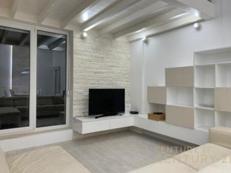 Apartment 2+1+Parking Space for sale at Dry Lake