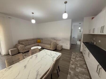 APPARTAMENTO 1+1+ BALCONE IN AFFITTO A XHAMLLIK !! 600 €
