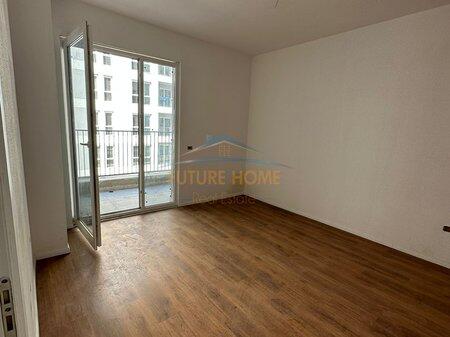 Shitje, Apartament 2+1+2, Kompleksi Univers City, Tirane.