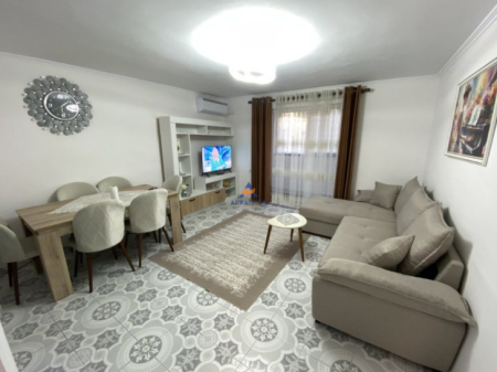 JEPET ME QERA APARTAMENT 2+1+BALLKON "ISH RESTORANT DURRESI" 600 EURO.