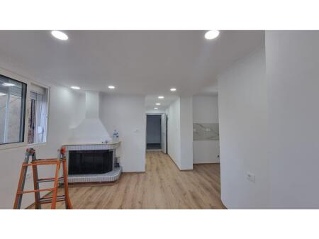 Shitet, Apartament 2+1, Stadiumi Dinamo, Tirane.