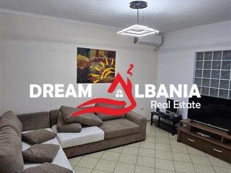 Jepet me qera apartament 2+1 tek rruga Ferit Xhajko, prane Spar (ID 4229399)