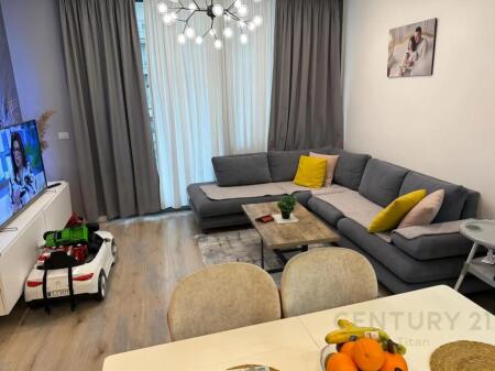 Shitet Apartament 2+1+2 Tek Fiori Di Bosko