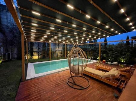In vendita, Villa su 3 piani, Residenza Porta e Gjelbër, Tirana.