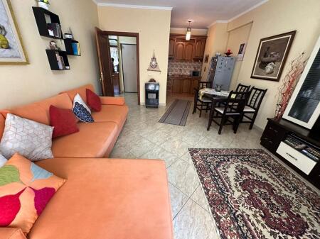 Apartament 1+1 me qira tek Globe