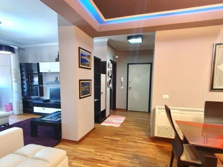 In Affitto: 1+1+Cucina Propria (Ville Tedesche) K9, Nuova Zona con Ascensore | Completamente Attrezzato 50.000 Leke