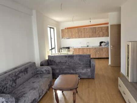 Apartament 3+1 me qira tek 5 Maji