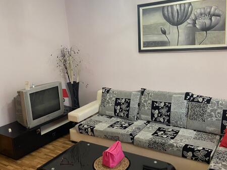 Apartament 1+1 me qira ne Bllok!
