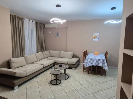 📣 QERA Apartament 2+1 📍 Prane 21-Dhjetorit 🛣️ Rruga "Shefqet Musaraj" ✨