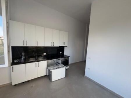 Appartamento 1+1+🅿️ in fase di arredamento con tutto nuovo ad Astir